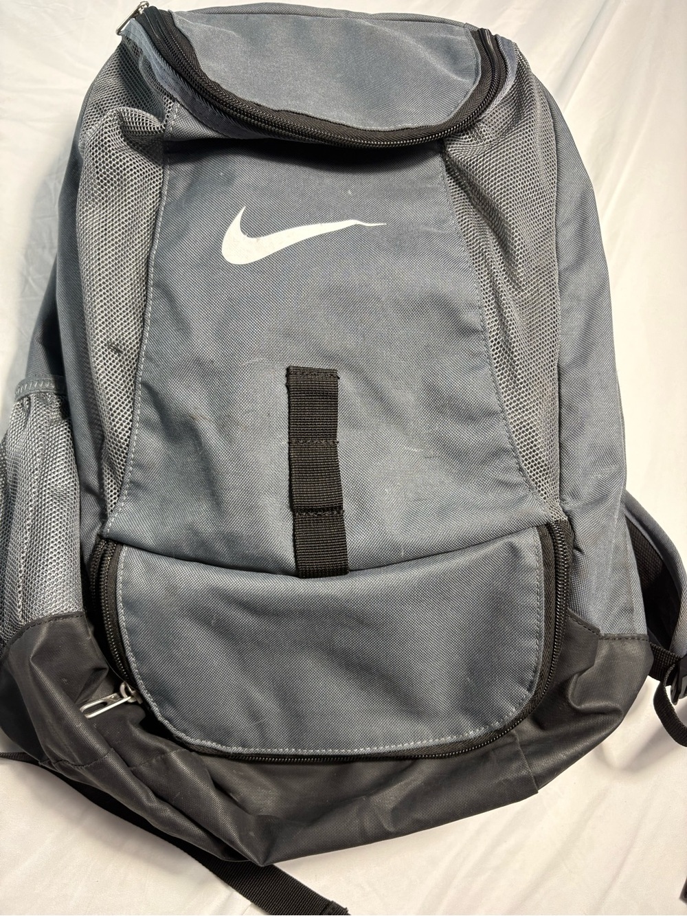 Nike swoosh backpack grey